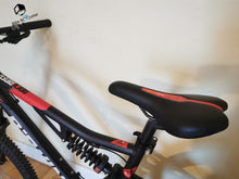 Charger l'image dans la galerie, VÉLO VTT ST 530 S NOIR ROUGE 27,5 OCCASION BIKEBOOSTER
