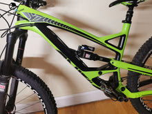 Charger l'image dans la galerie, VTT ENDURO DH d'occasion pour un budget entre 1000 euro et 2000 euro, il s'agit du YT CAPRA CAMP vendu par bikebooster