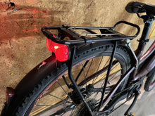 Charger l&#39;image dans la galerie, vélo électrique occasion giant

