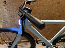 Charger l&#39;image dans la galerie, vanmoof s3 bleu
