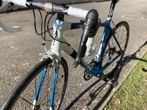 Vélo de route d'occasion TREK  madone  5.9 reconditionné, ce vélo est en vente par bikebooster