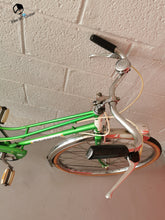 Charger l&#39;image dans la galerie, vélo vintage motobecane, motoconfort, vert, vélo d&#39;occasion, vélo restauré

