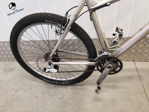 VTT MTB REDBULL 26 POUCE ALWERKS MANITOU OCCASION BIKEBOOSTER