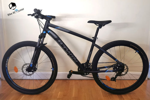 un vtt btwin 520 en vente et en très bon état idéal pour les randonnées il est équipé SRAM et shimano, ce vélo décathlon est d'occasion